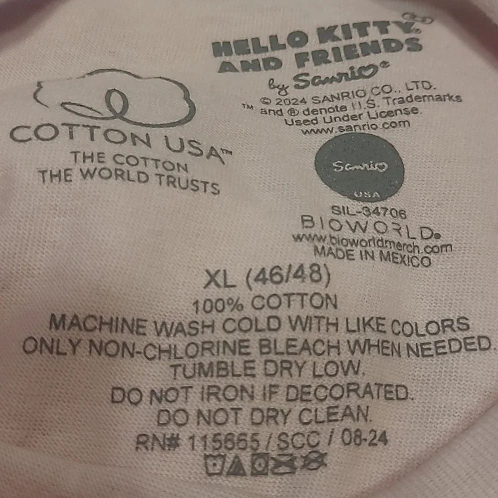 NWT Hello Kitty Light Pink Mens Tee with Rainbow Design Size XL 46/48 - Picture 2 of 4